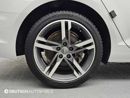 Audi A4 — photo 05