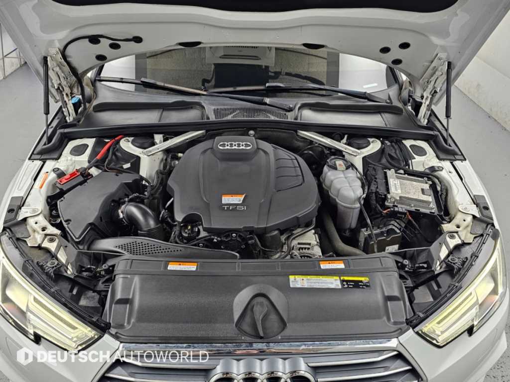 Audi A4 — photo 06