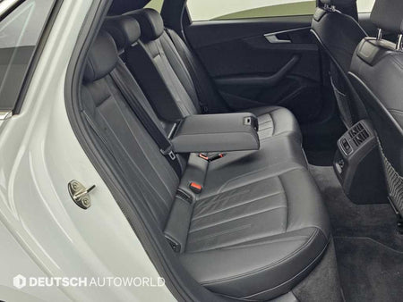 Audi A4 — photo 12
