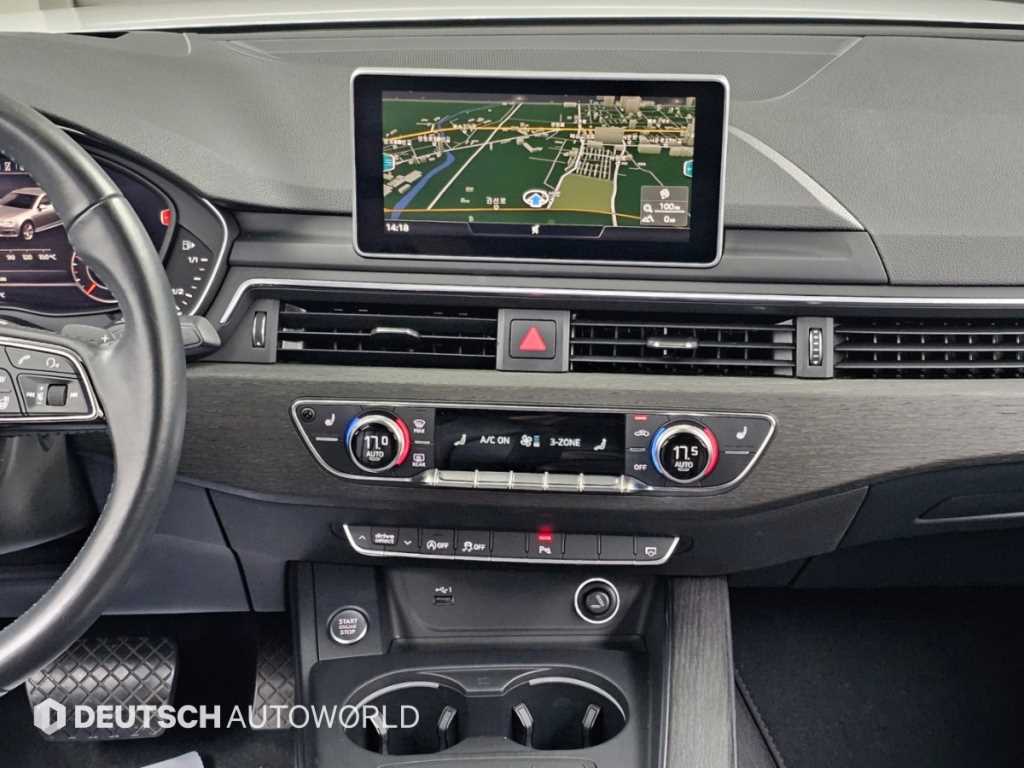 Audi A4 — photo 14