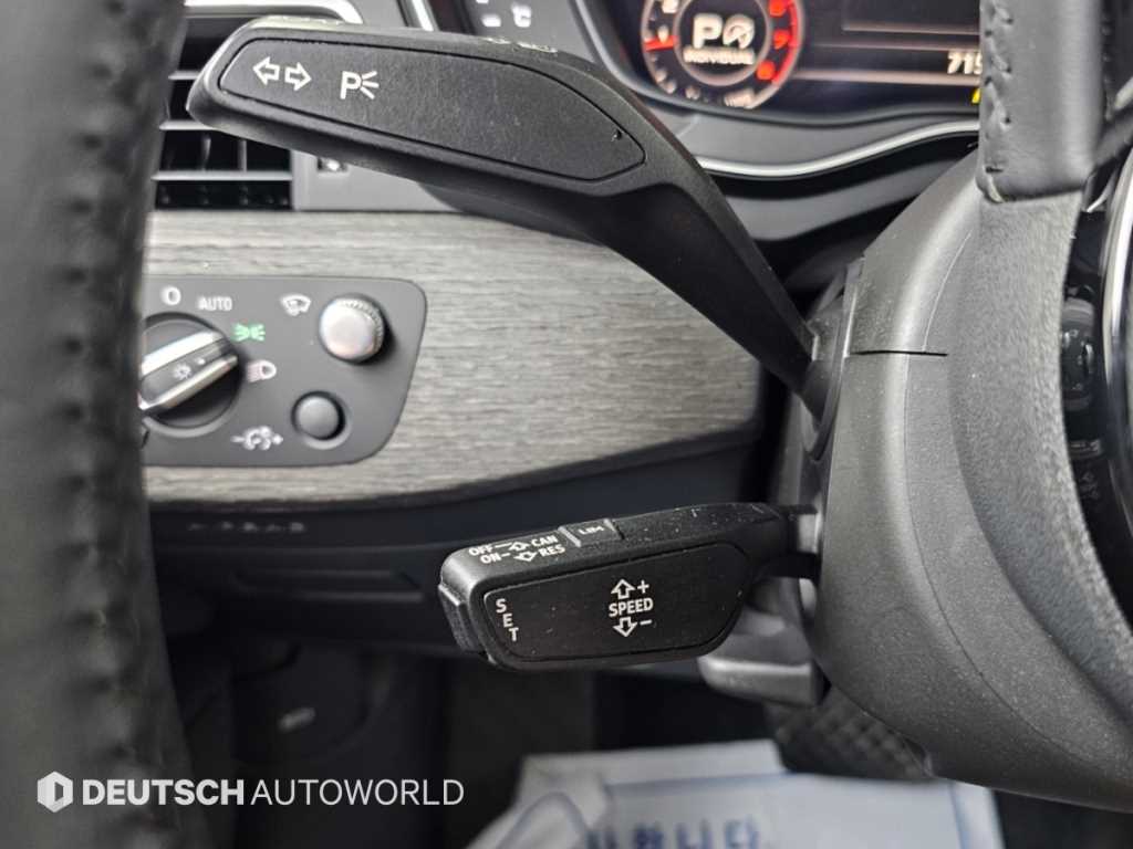 Audi A4 — photo 16