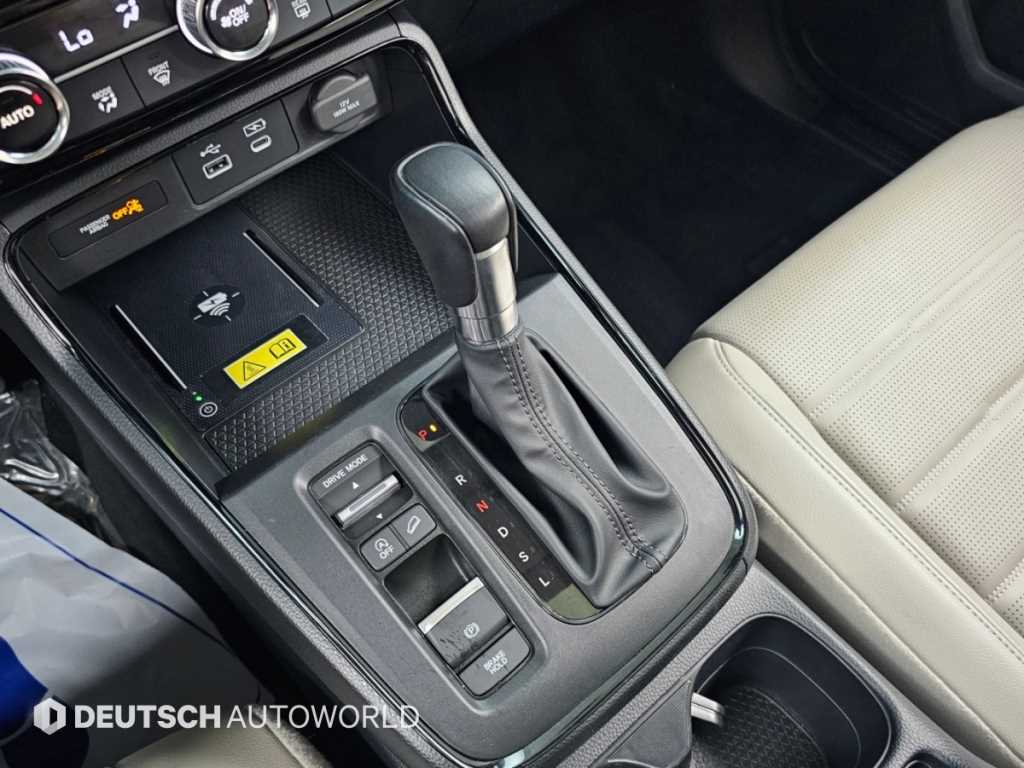 Honda CR-V — photo 09