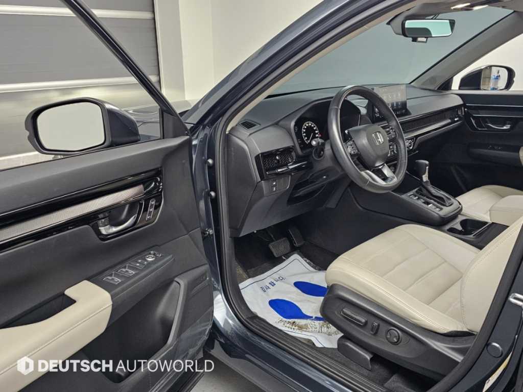 Honda CR-V — photo 11