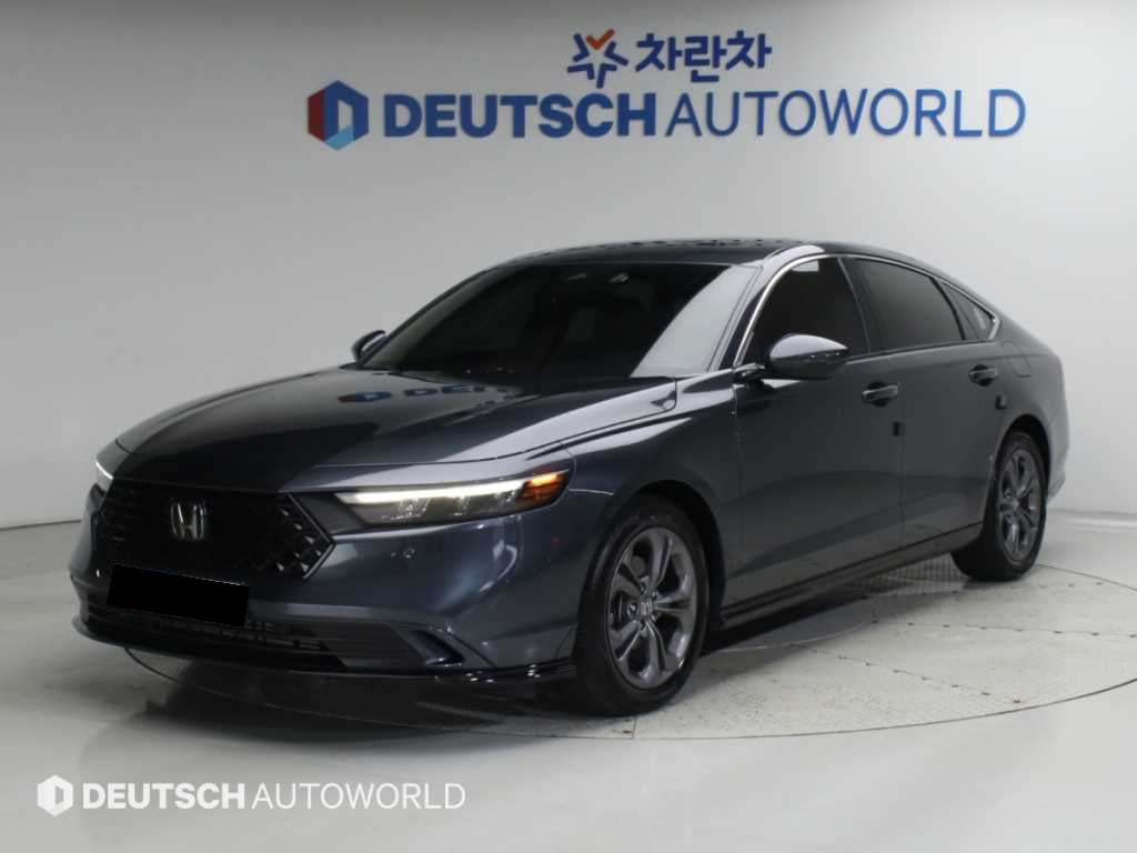 Honda Accord — photo 01