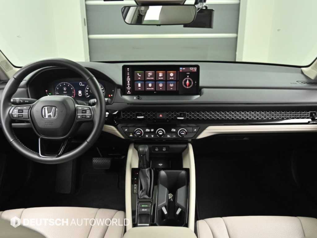 Honda Accord — photo 07