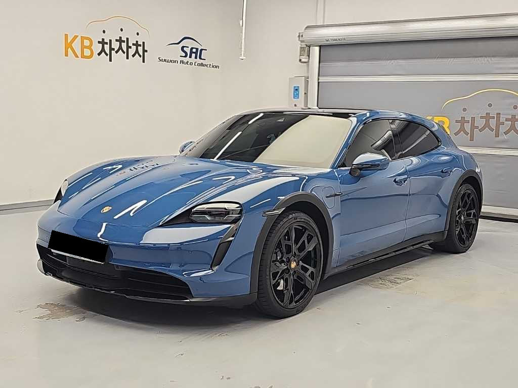 Porsche Taycan — photo 02