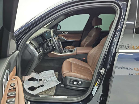 BMW X5 — photo 11