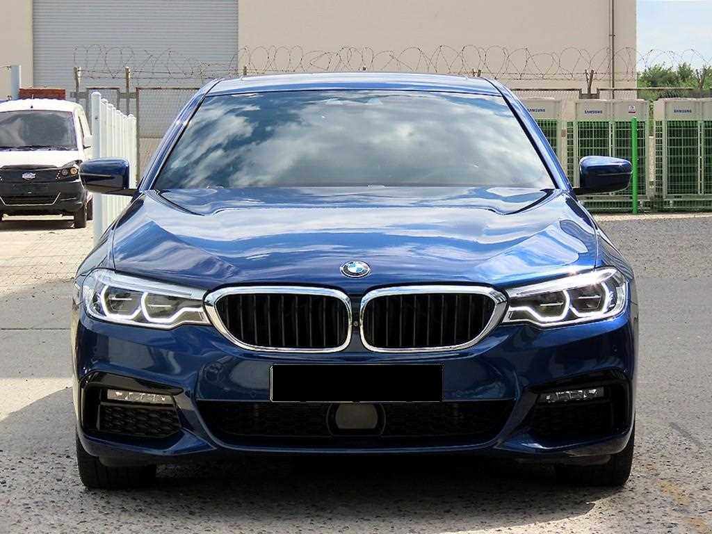 BMW 5-Series — photo 01