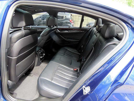 BMW 5-Series — photo 06