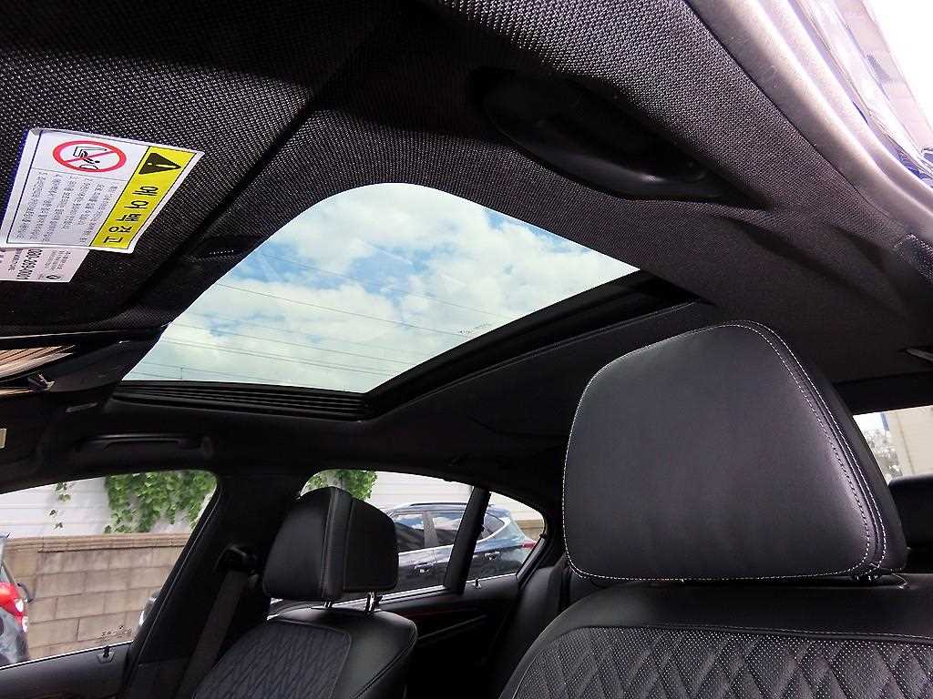 BMW 5-Series — photo 17