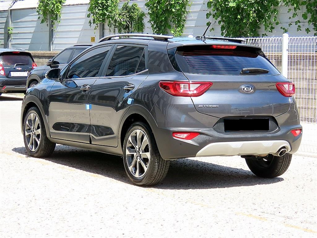 Kia Stonic — photo 03