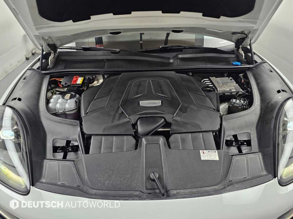 Porsche Cayenne — photo 06