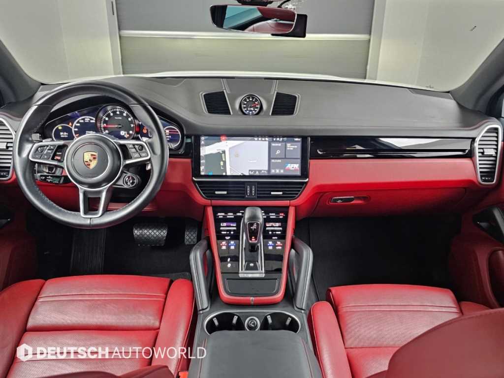 Porsche Cayenne — photo 07