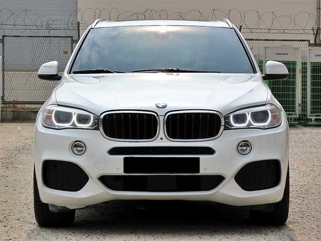 BMW X5 — photo 02