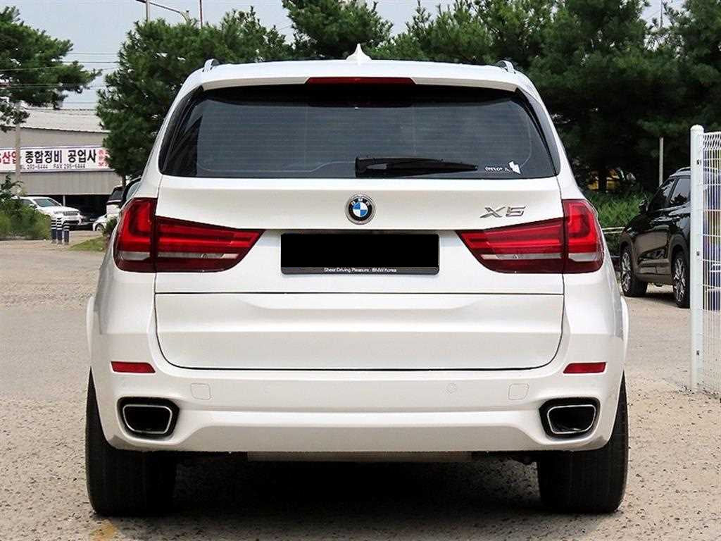 BMW X5 — photo 04
