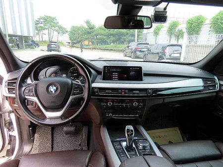 BMW X5 — photo 07