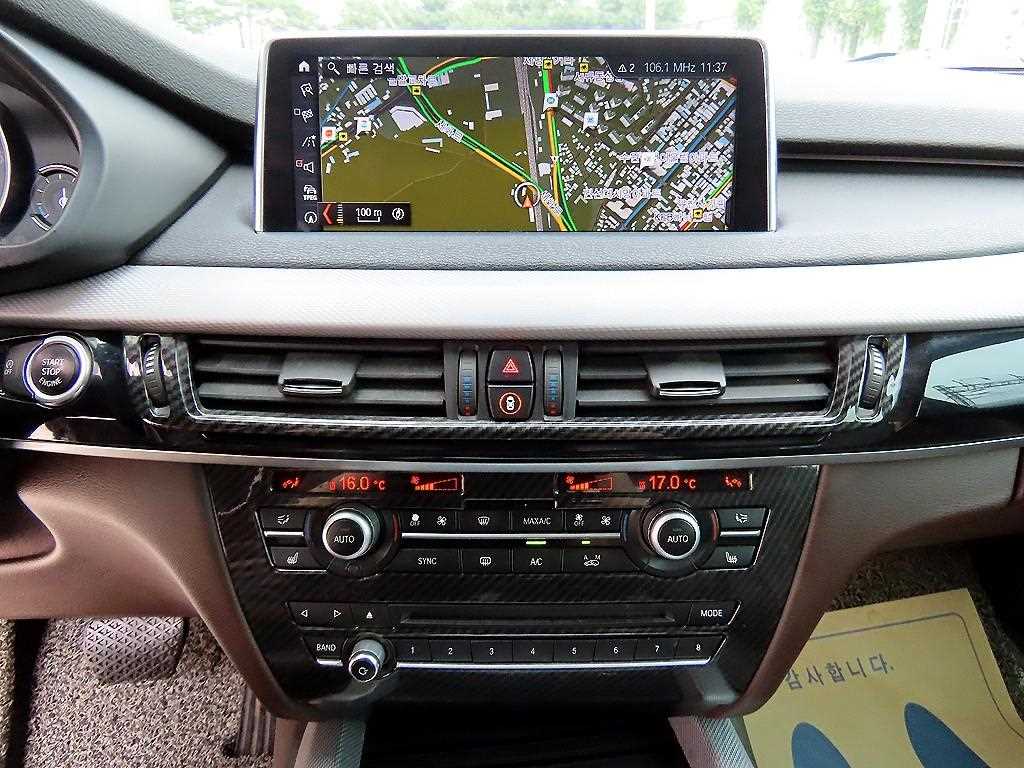 BMW X5 — photo 12