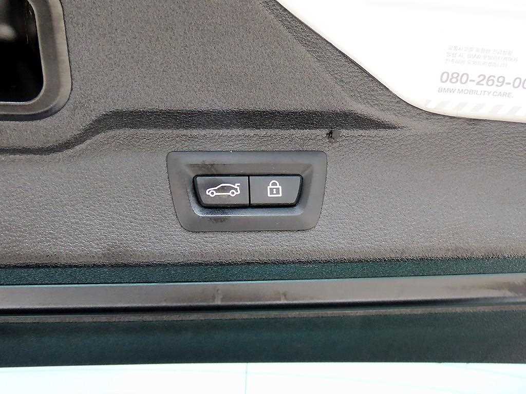 BMW X5 — photo 15