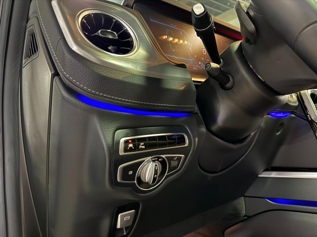 Mercedes-Benz G-Class — photo 13