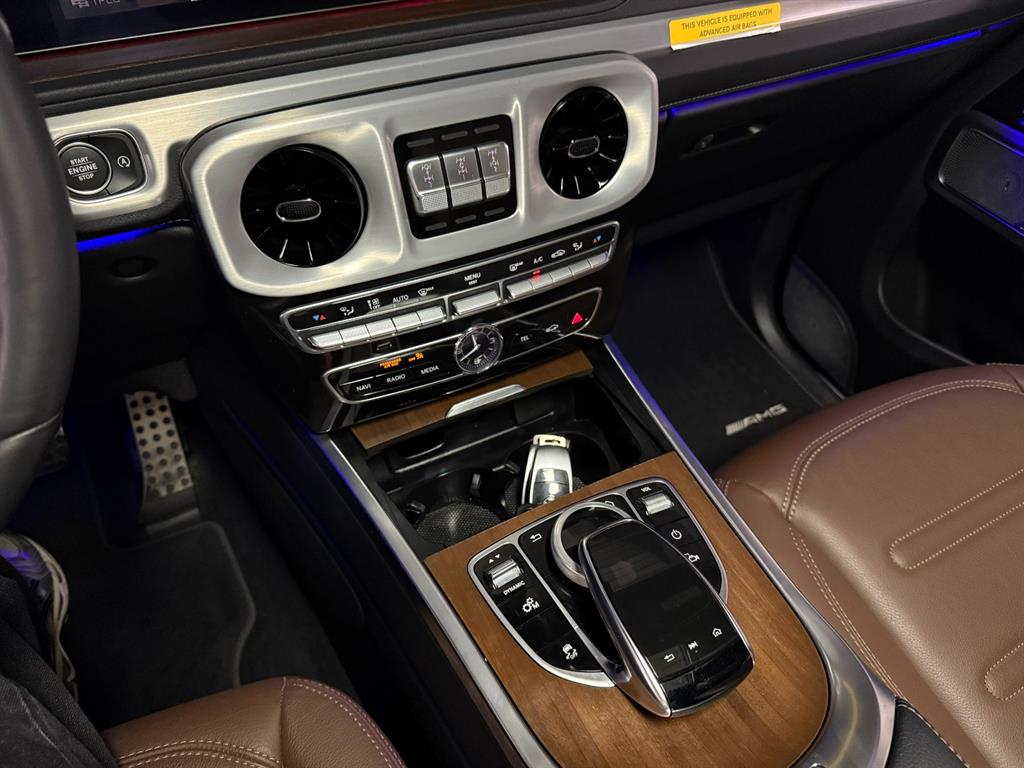 Mercedes-Benz G-Class — photo 15