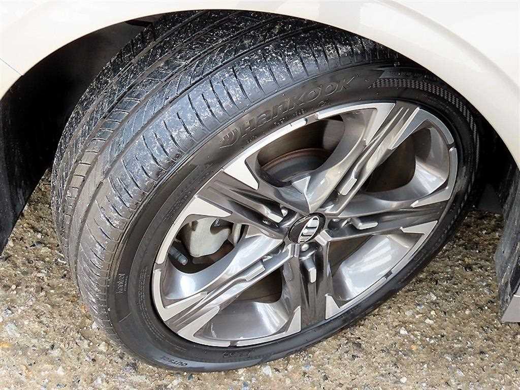 Kia K5 — photo 20