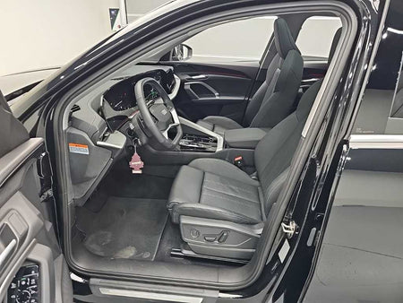 Audi Q5 — photo 11