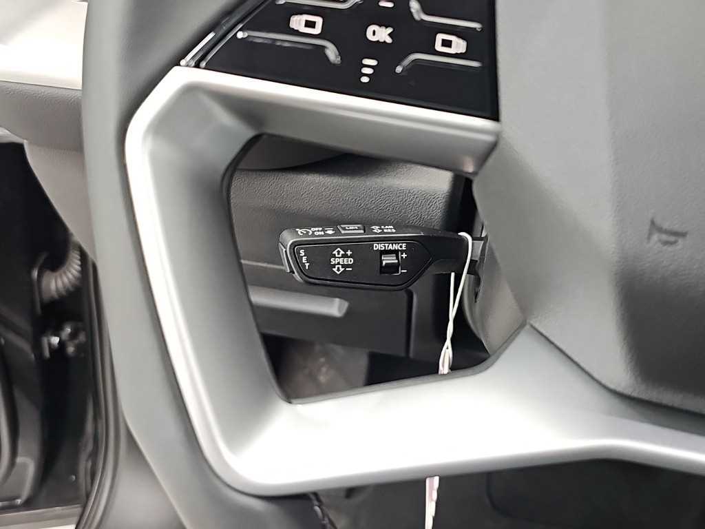 Audi Q5 — photo 18