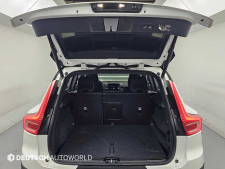 Volvo XC40 — photo 19
