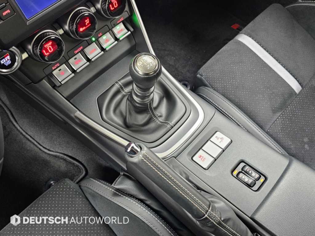 Toyota 86 — photo 09