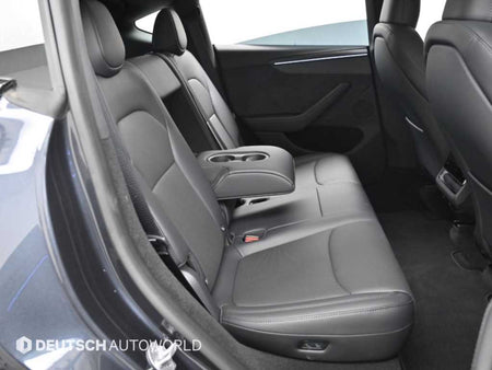 Tesla Model Y — photo 12