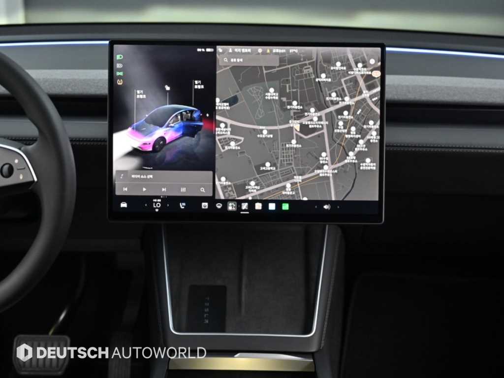 Tesla Model Y — photo 14