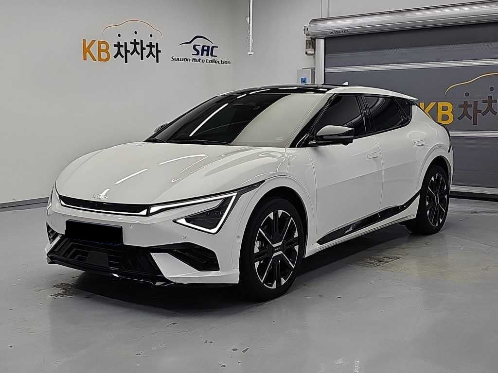 Kia EV6 — photo 01