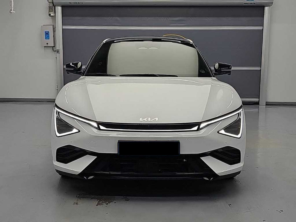 Kia EV6 — photo 02