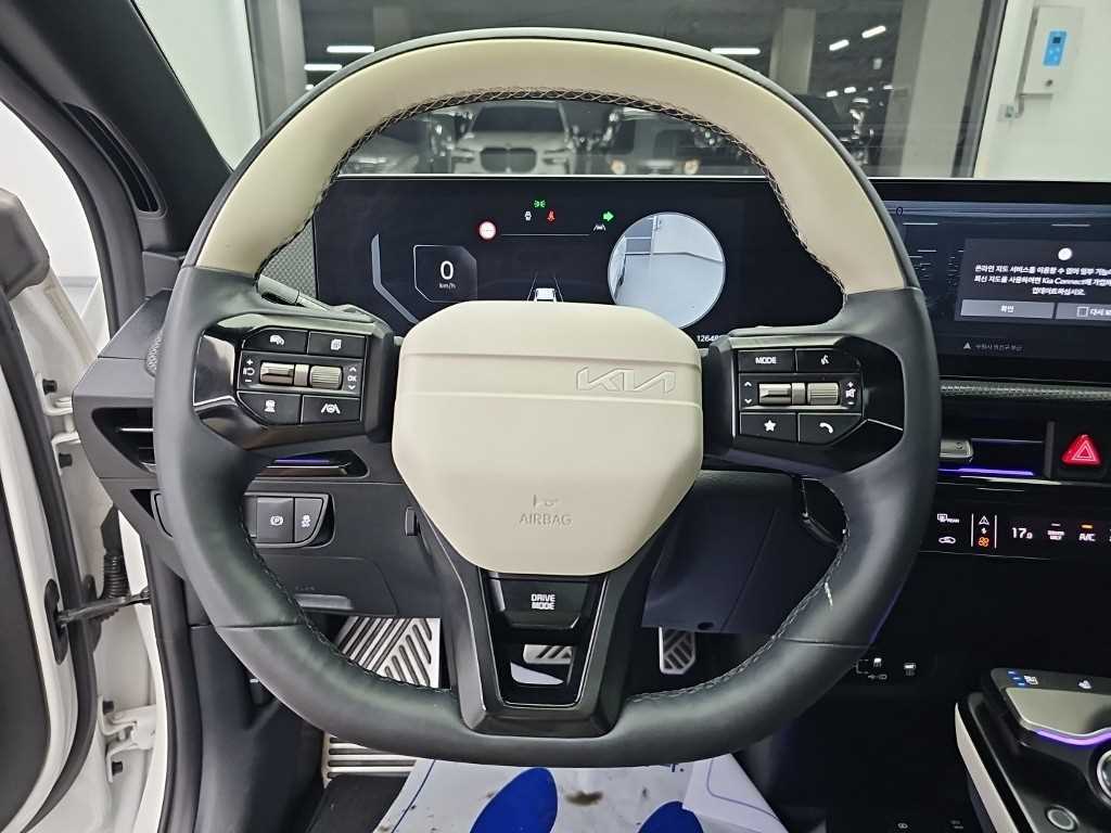 Kia EV6 — photo 09