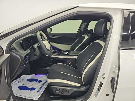 Kia EV6 — photo 11