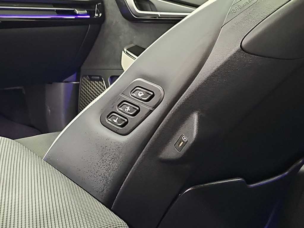 Kia EV6 — photo 13