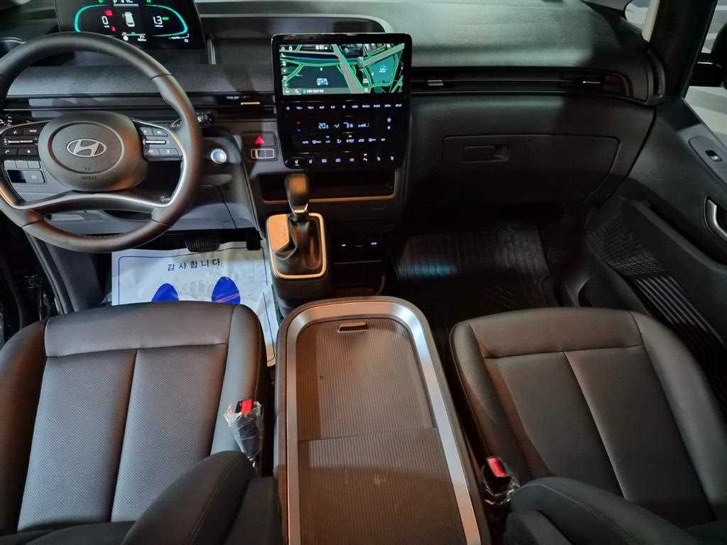 Hyundai Staria — photo 10