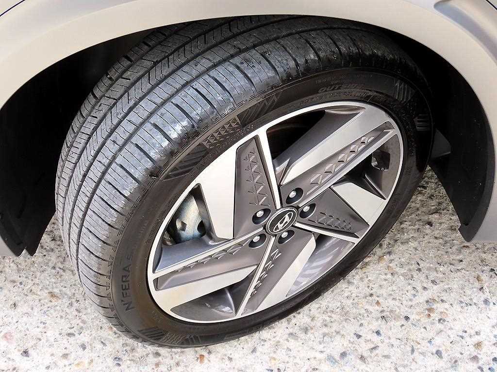 Hyundai Nexo — photo 20