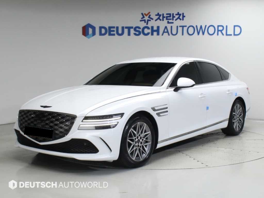 Genesis G80 — photo 01