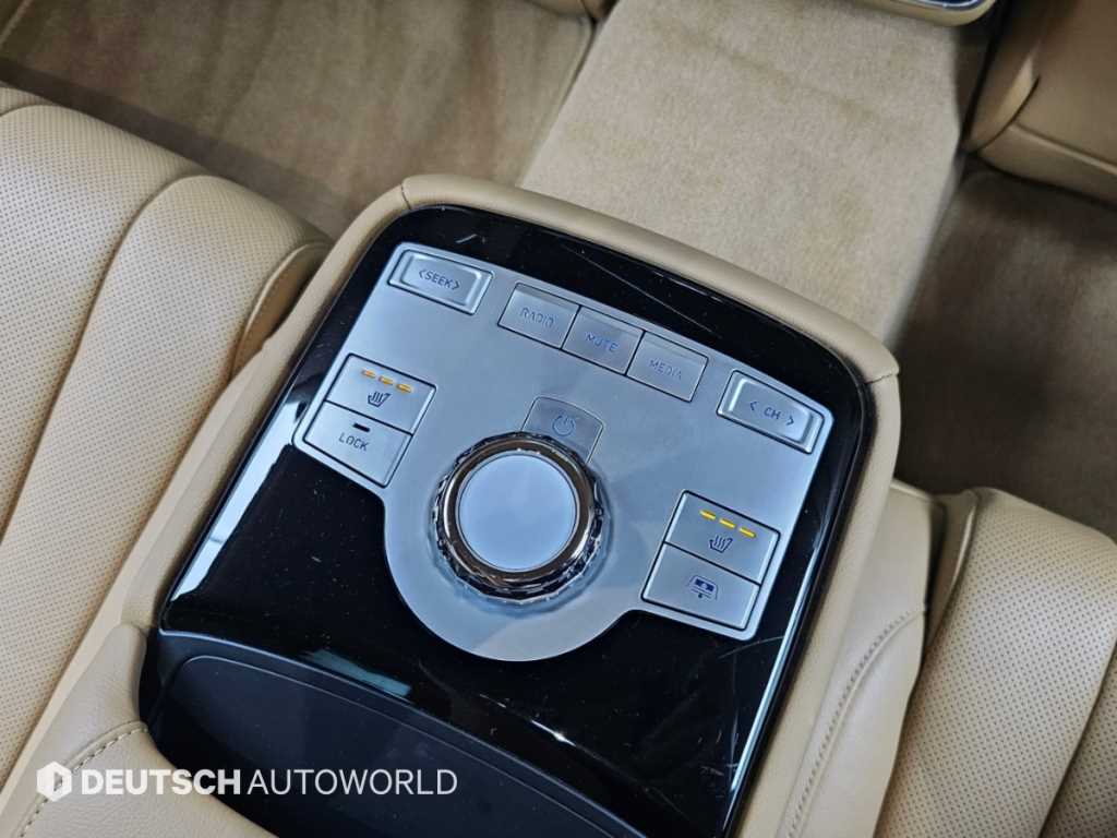Genesis G80 — photo 16