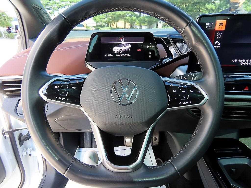 Volkswagen ID.4 — photo 08