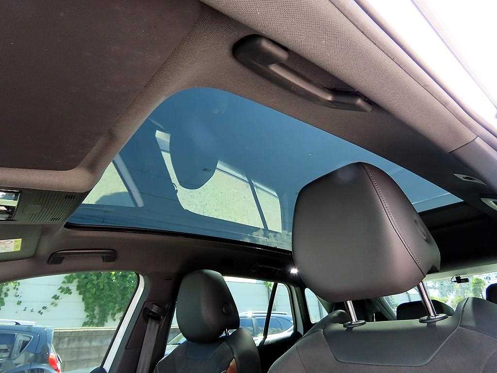 Volkswagen ID.4 — photo 18