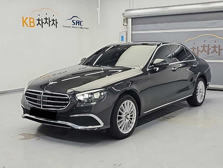 Mercedes-Benz E-Class — photo 02