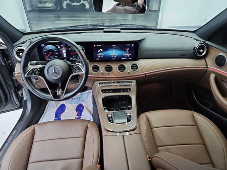 Mercedes-Benz E-Class — photo 07
