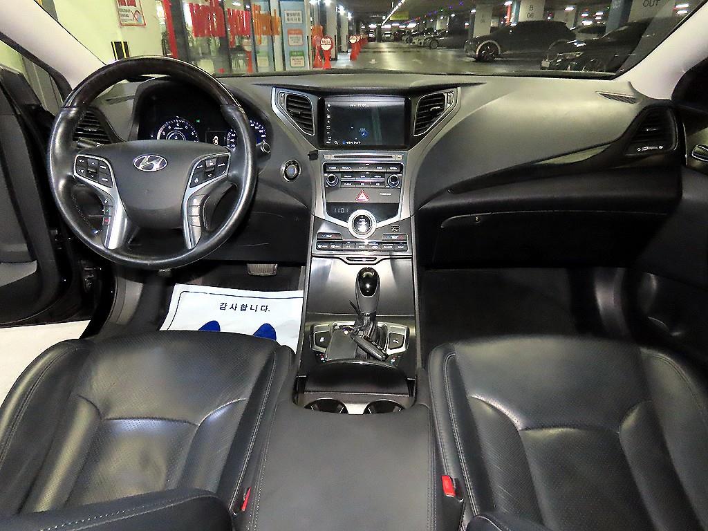 Hyundai Grandeur — photo 10