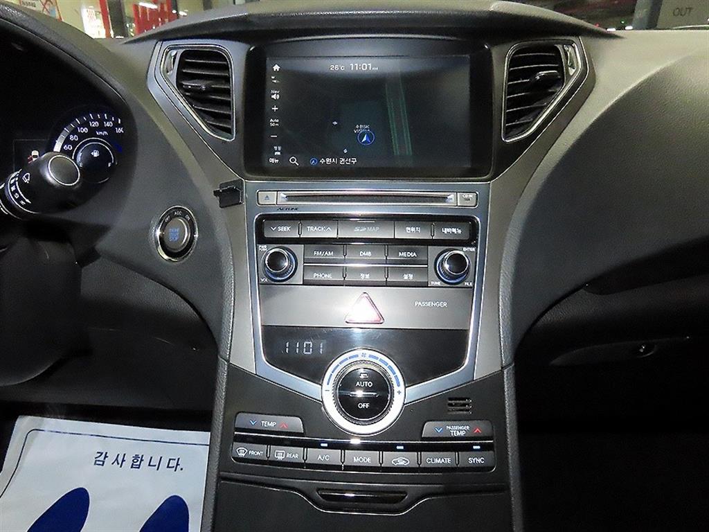Hyundai Grandeur — photo 11