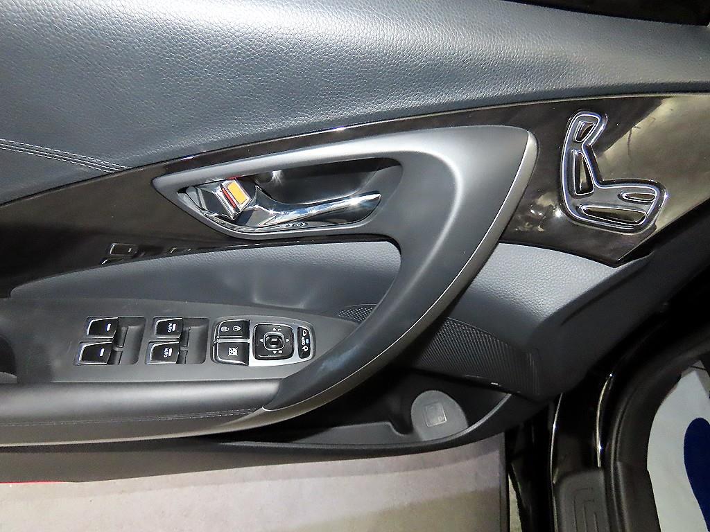 Hyundai Grandeur — photo 13