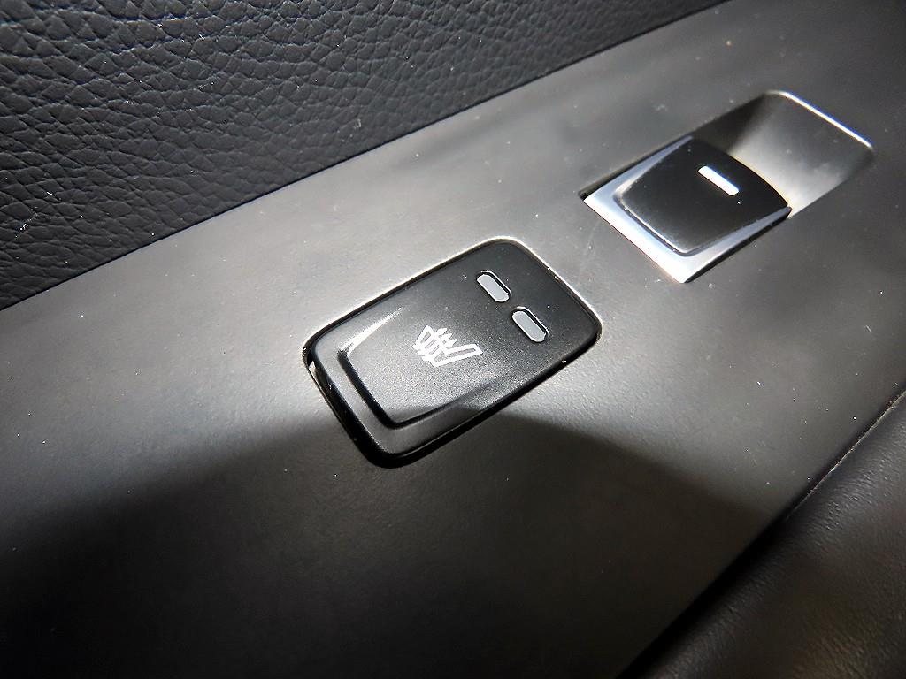 Hyundai Grandeur — photo 15