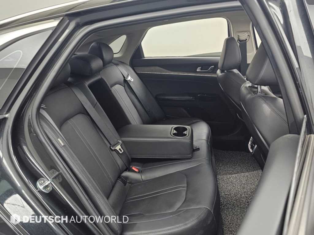 Kia K5 — photo 12