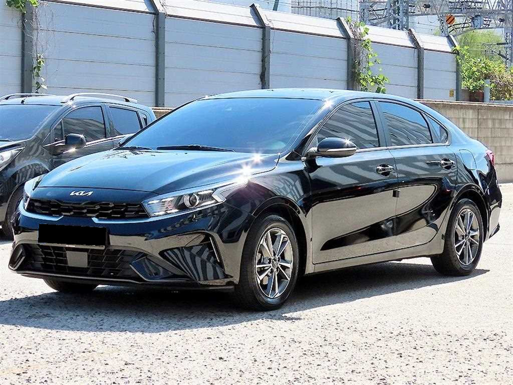 Kia K3 — photo 02